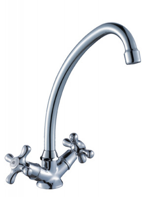 Смеситель для кухни 1/2 кер ROSSINKA H02-71 Крест