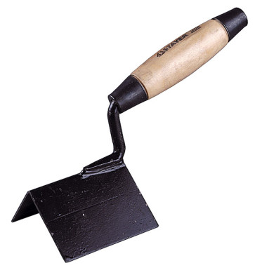 Кельма для внеш. углов с дерев. ручкой