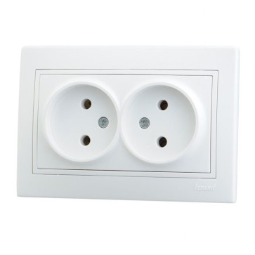 Розетка 2-м. с/п б/з Мира бел/бел.кер. Lezard