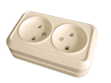 Розетка о/п 2 м бежевая б/з Олимп